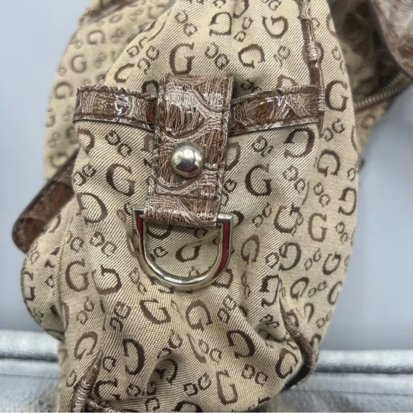 Vintage Guess  Beige & Brown Logo Hobo with Croc-Embossed Trim - Picture 10 of 16